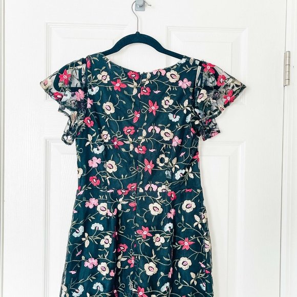 NWOT Sam Edelman Floral Embroidered Short Sleeve/ Cold Shoulder Dress - 2 - Picture 6 of 12